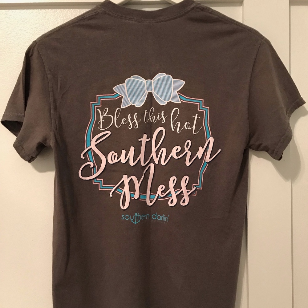 Southern Darlin' Collection Gray T-shirt